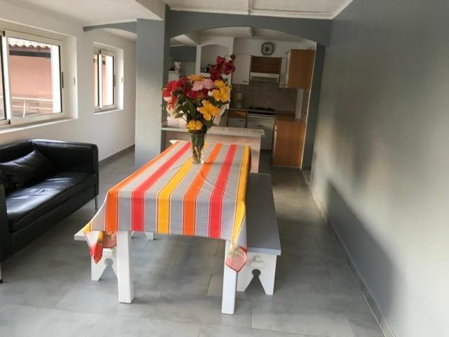 Appartement Rez De Chausse Bollène Exteriér fotografie